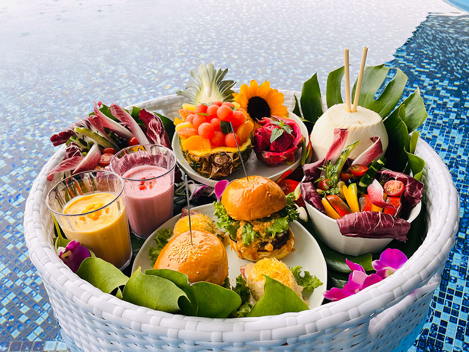 Floating Breakfast