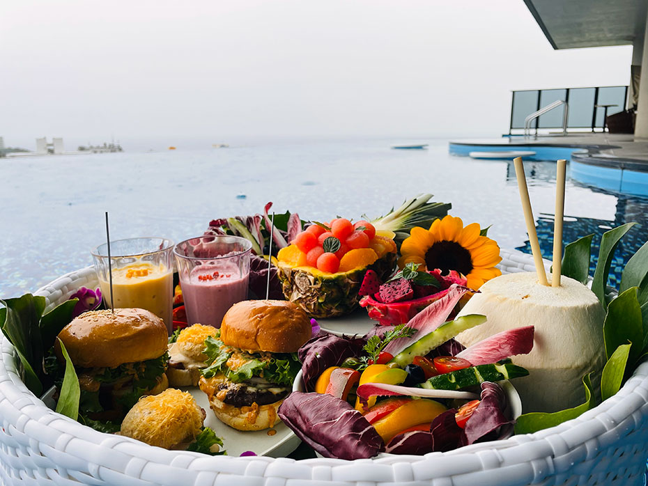 Floating Breakfast
